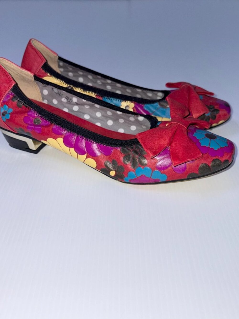 FINESSE COLLECTION women's ballerina shoes size 39 (8-8.5)